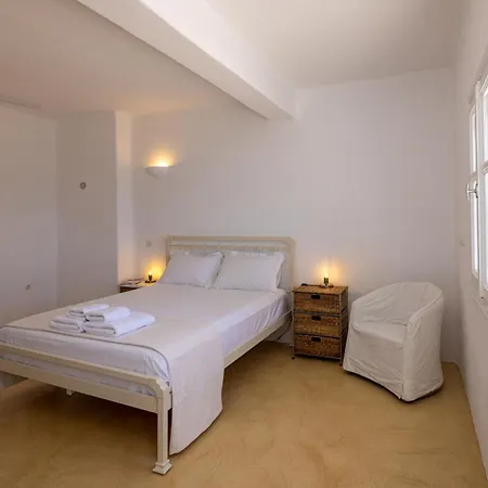 Tanaos In Tinos Vila *