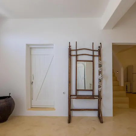 Tanaos In Tinos * Kardhianí